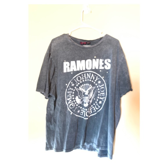 Primark Tops - Gray Ramones washed tee